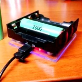 Зарядка 18650