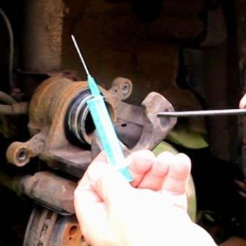 Заклинил суппорт